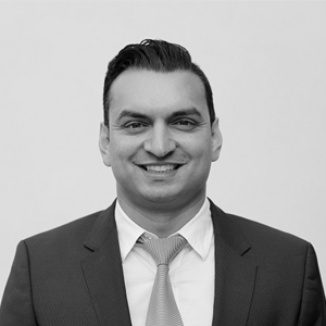 Dr . Sud Agarwal